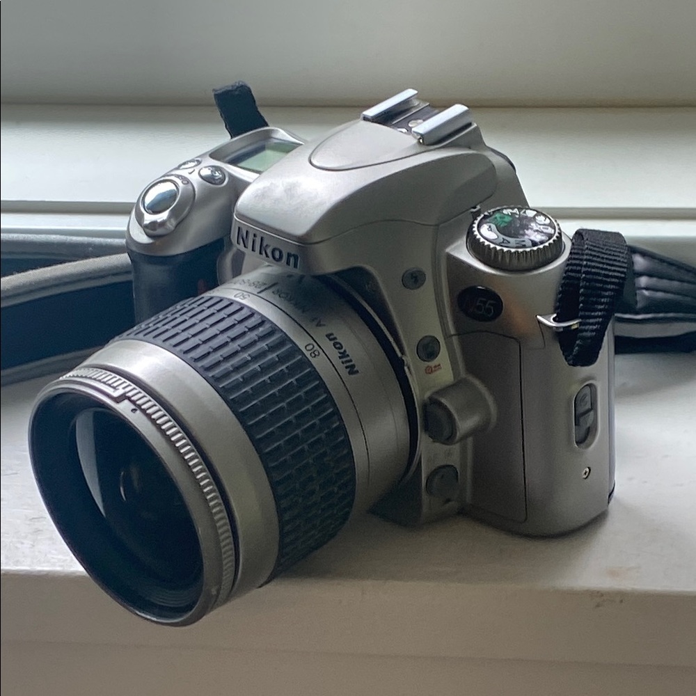 Nikon Silver N55 28 - 80 mm Camera with strap